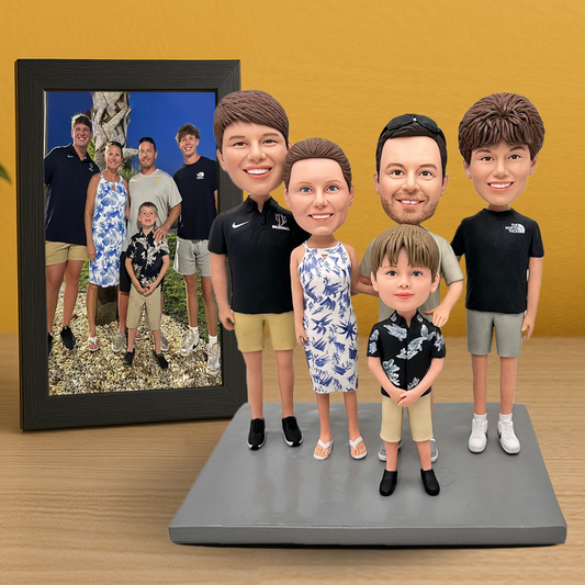 Handmade Fully Body 5 Person Family Custom Bobbleheads