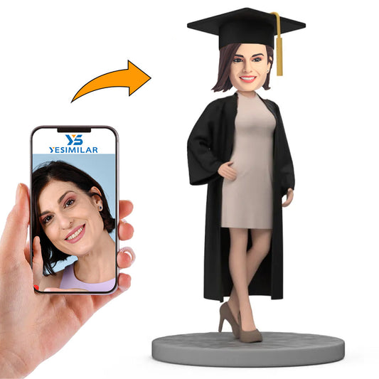 Handicraft Fashionable Graduation Girl Wearing Bachelor Hat Custom Bobbleheads