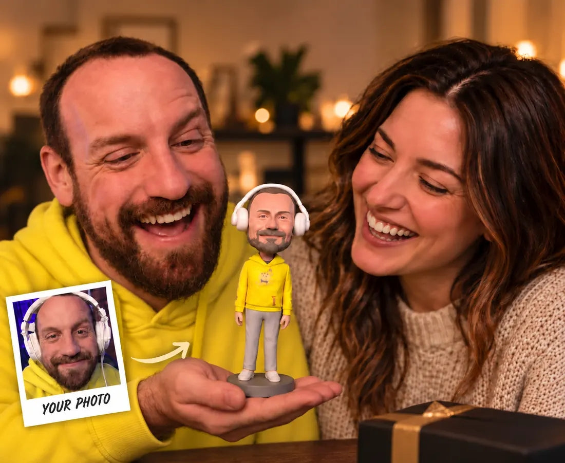 Custom 2-person full-body bobblehead gift example