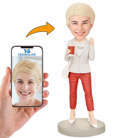 Gifts for Mom Handcraft Mom Carrying Bag And Holding Cup Custom Bobbleheadss