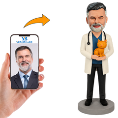 Custom Veterinarian with Cat Bobblehead